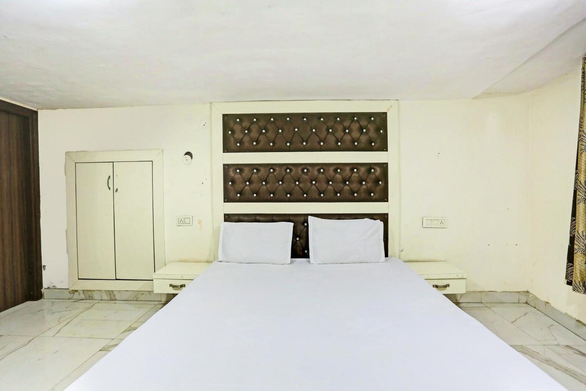 Hotel O Saffron Night Stay Amritsar Exterior photo